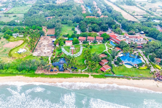 Contemporary Beach Wedding Stage Decor at Temple Bay Mahabalipuram